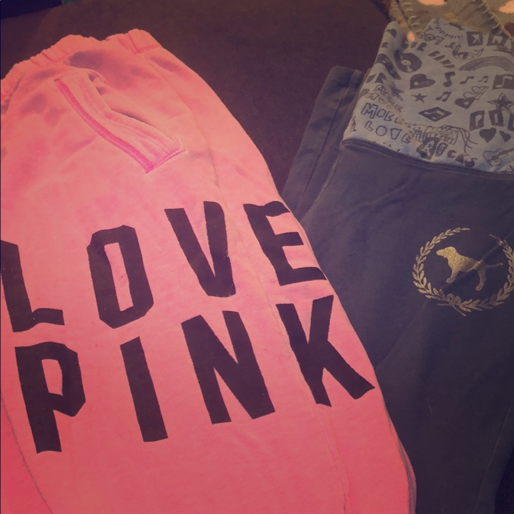 2 pairs of Pink yoga pants and sweat pants. MEDIUM